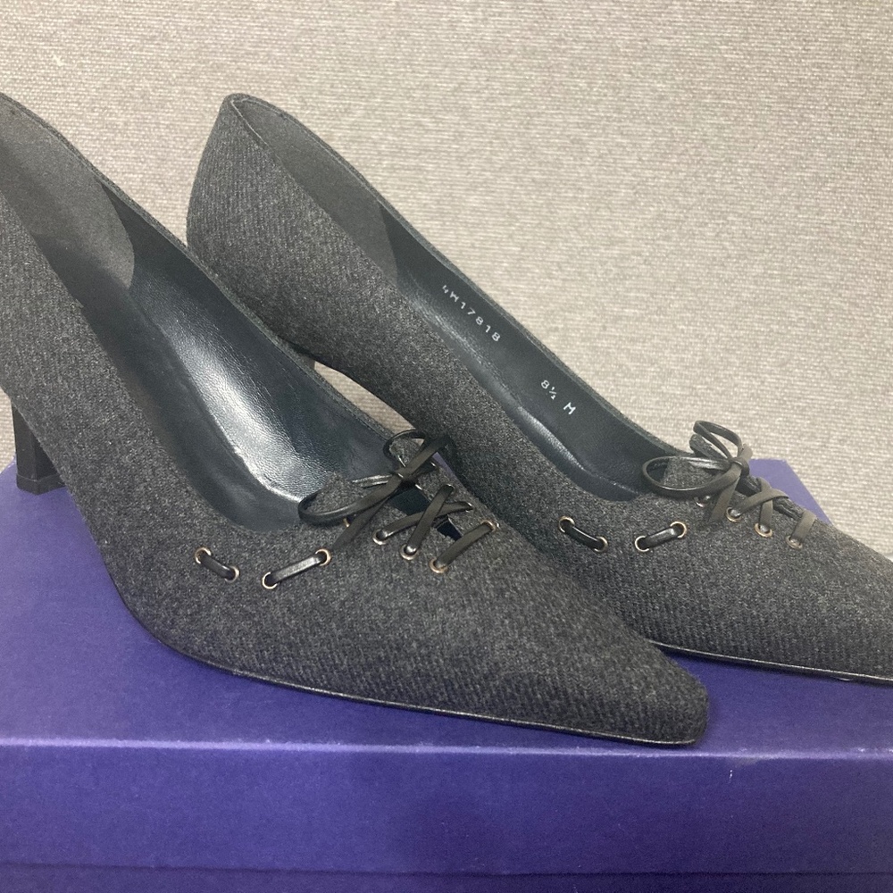 Stuart Weitzman Woman's Flannel Grey Shoes - 8 1/2M